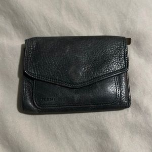 Fossil Genuine Leather Tri-Fold Snap Wallet